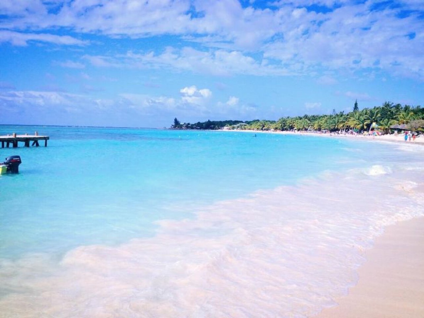 Real destination photograph of Roatán